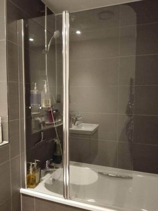 Whole Apartment 5 Mins To East Croydon & Concierge Londres Exterior foto